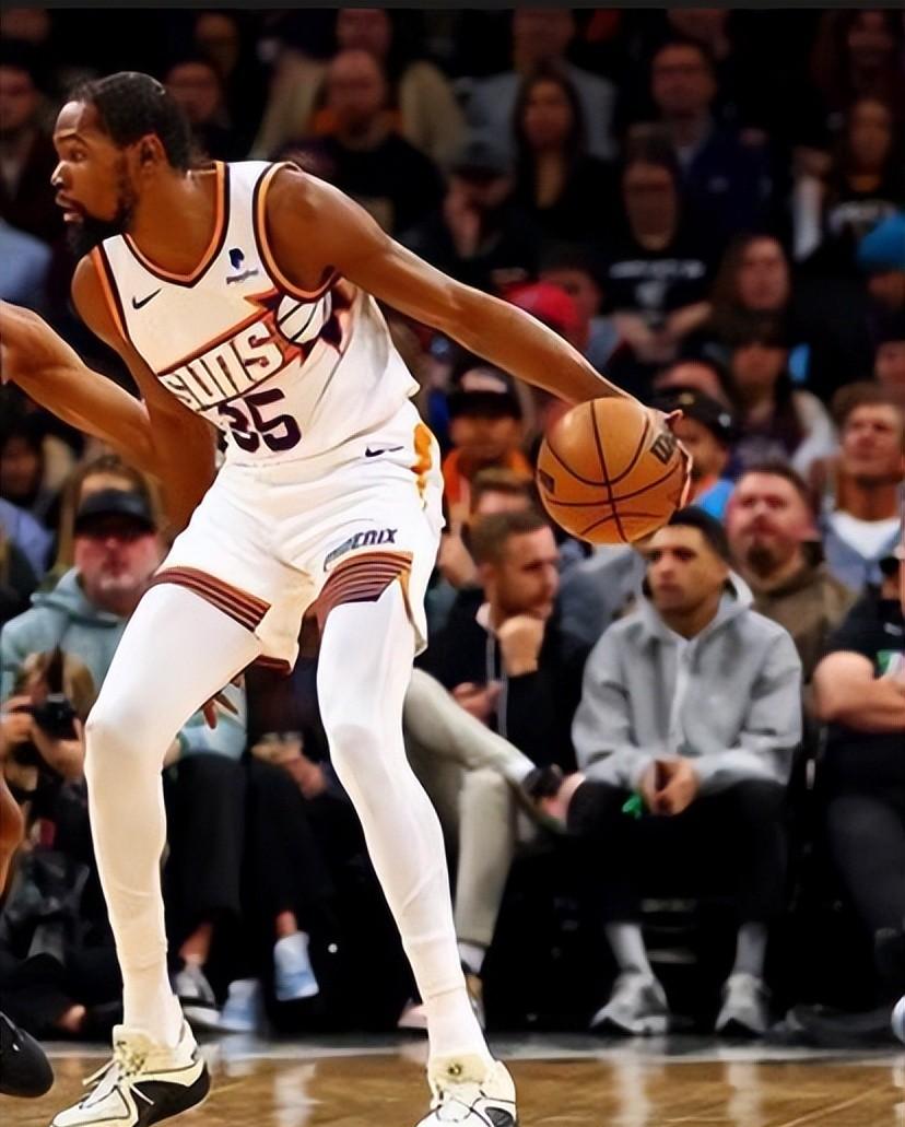 今晨布鲁克林篮网队长鼓劲密尔沃基雄鹿今晨迎来里程碑之后，凯恩连续五场比赛得分超过回归赛场的简单介绍